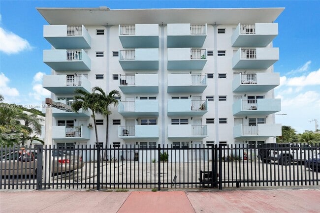 Photo - 801 Meridian Ave Condo Unit 2F