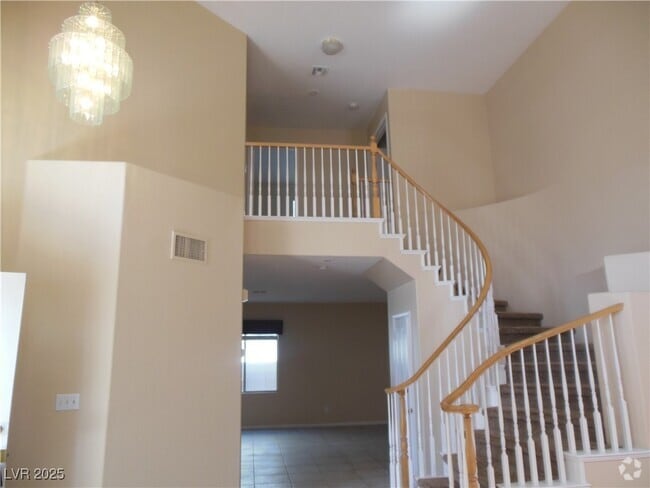 Building Photo - 9891 Sierra Canyon Way Rental