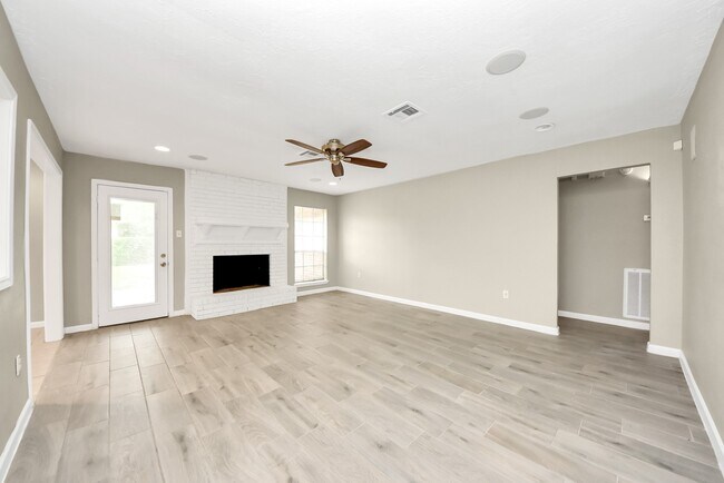 18703 Shay Ln