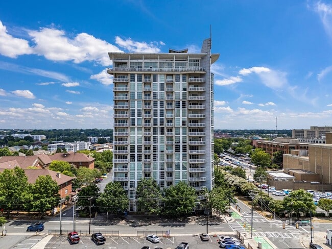 Photo - 505 E 6th St Unidad 1006