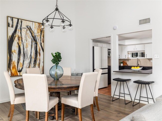 Photo - 1821 Westlake Dr Unit 116