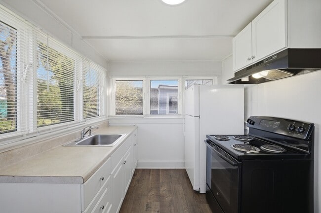 Photo - 821 Mt Vernon Ave