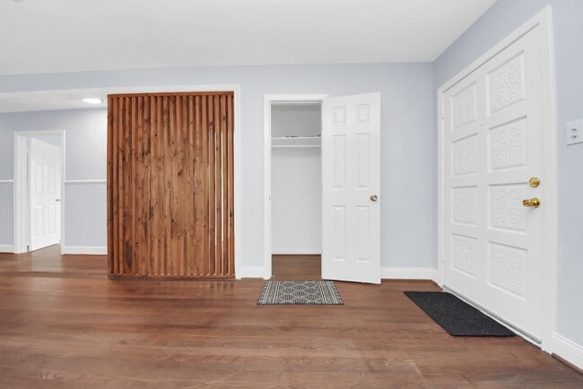 Photo - 6214 Diamond Ct