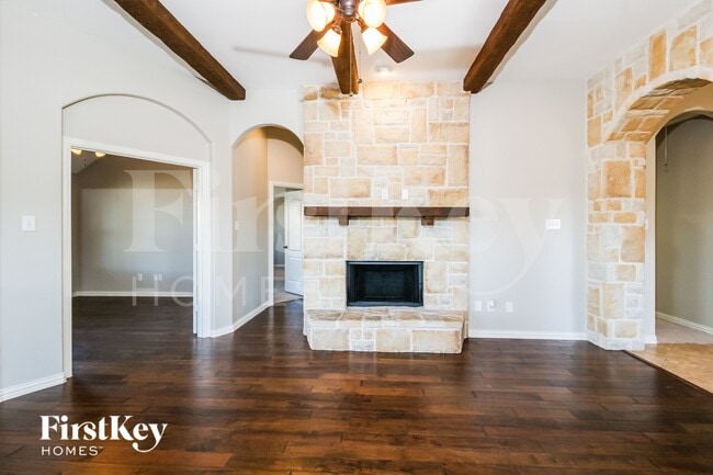 Photo - 206 Lavaca Dr
