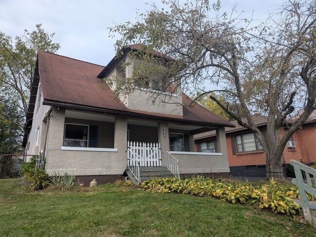 Photo - 309 Squires Ave