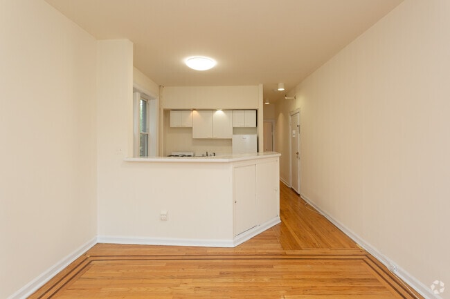 1 Bdrm 1 Bath Living Space
