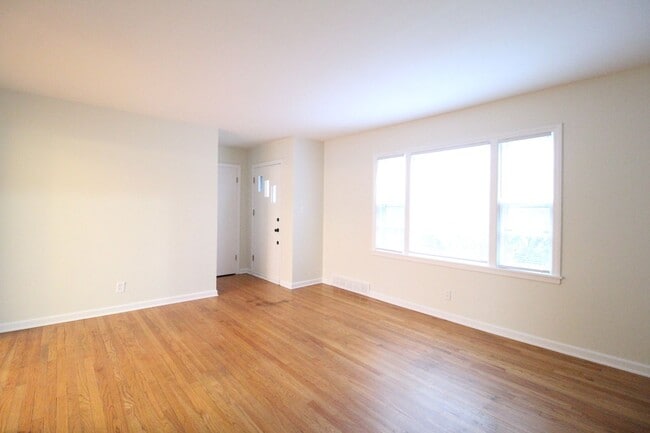 Photo - 2 Bedroom 1 Bath Home In Mission Kansas