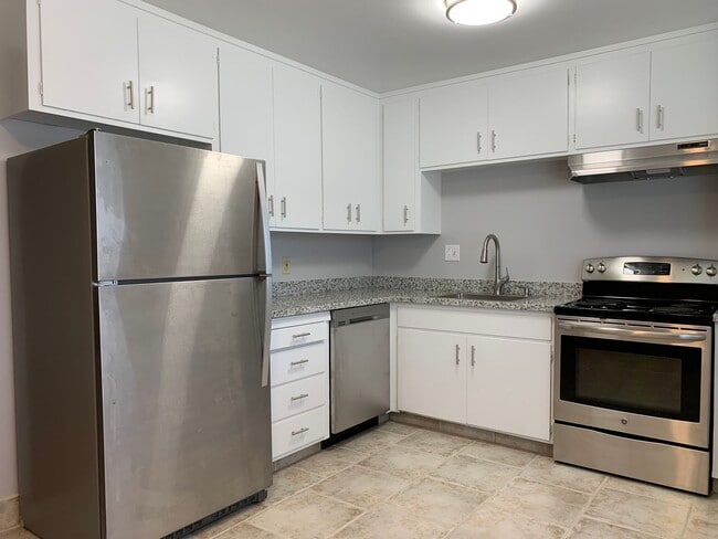 Photo - 4351 Latimer Ave Unit B