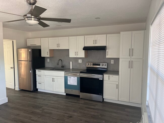 Photo - 725 NW 4th Ave