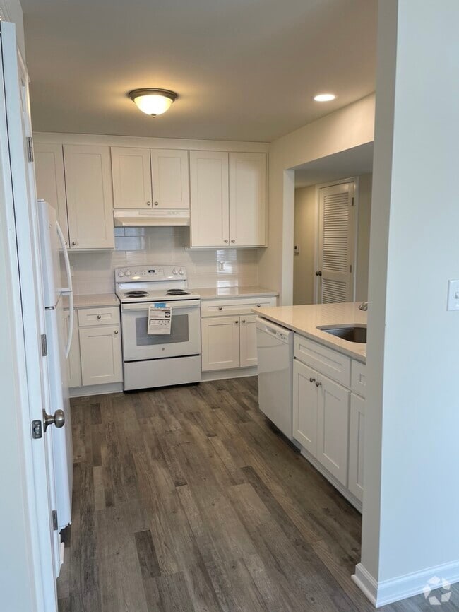 Building Photo - 160 Rockleigh Dr Unit 160 A Rental