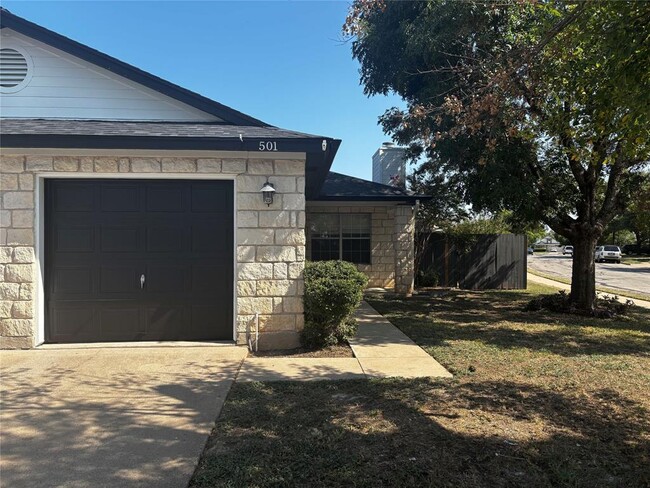 Building Photo - 501-503-503 Texas Ave Rental