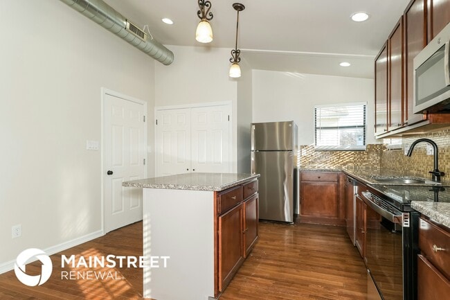 Photo - 1409 Castle Mill Dr