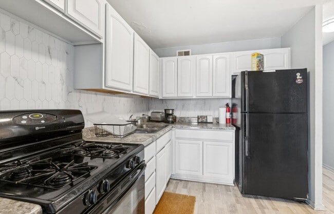 Photo - 6700 S South Shore Dr