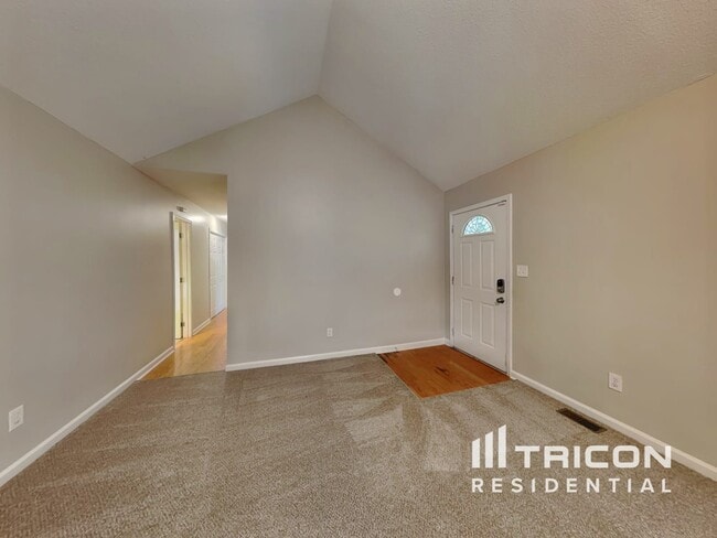 Photo - 1601 Larkwood Dr