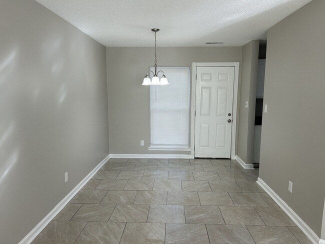 Photo - 413 Oakland Rd