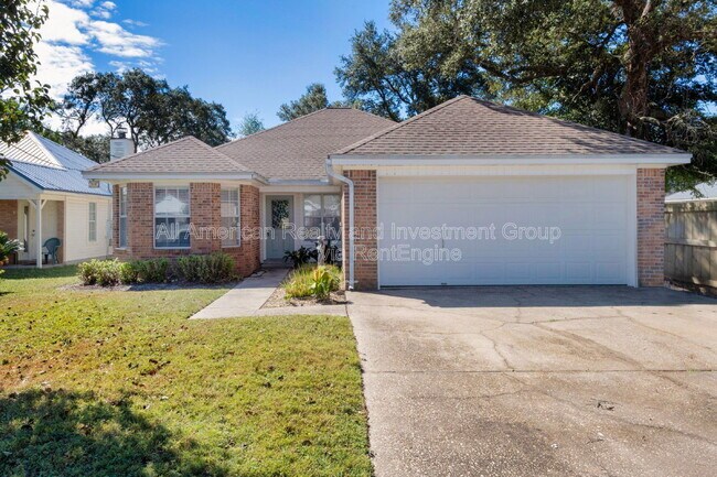 Photo - 202 Summer Ln