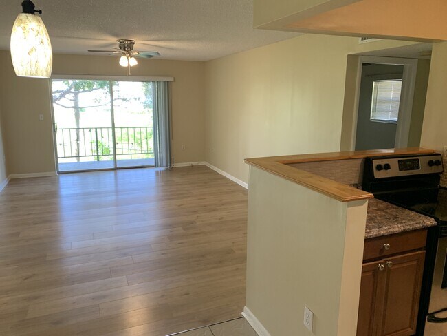 Photo - 9105 SW 137th Ter Unit G