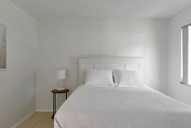 Photo - 580 Skinner Blvd Unit 580 1