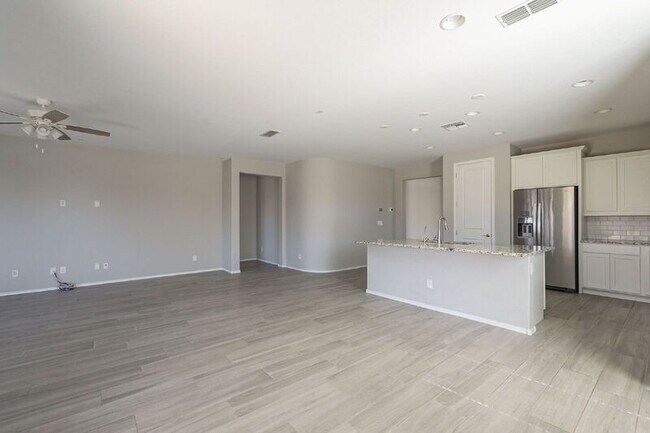 Photo - 25812 N 162nd Dr