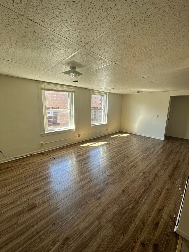 Photo - sbr112 Unit Apt 2