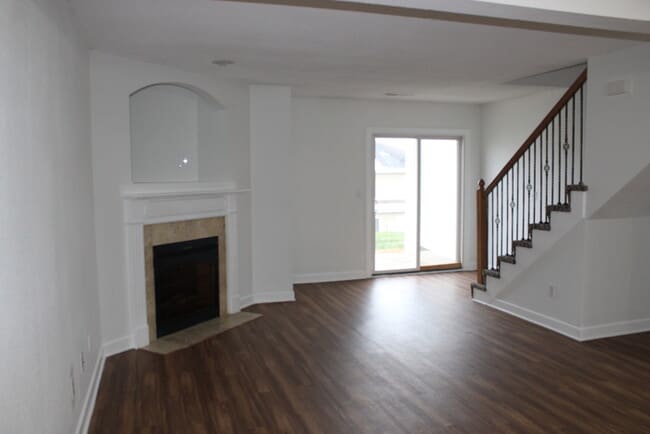Photo - Beautiful 3 bedrooms and 2.5 baths with vanity in ALL ELECTRIC townhome in Blue Springs, MO
