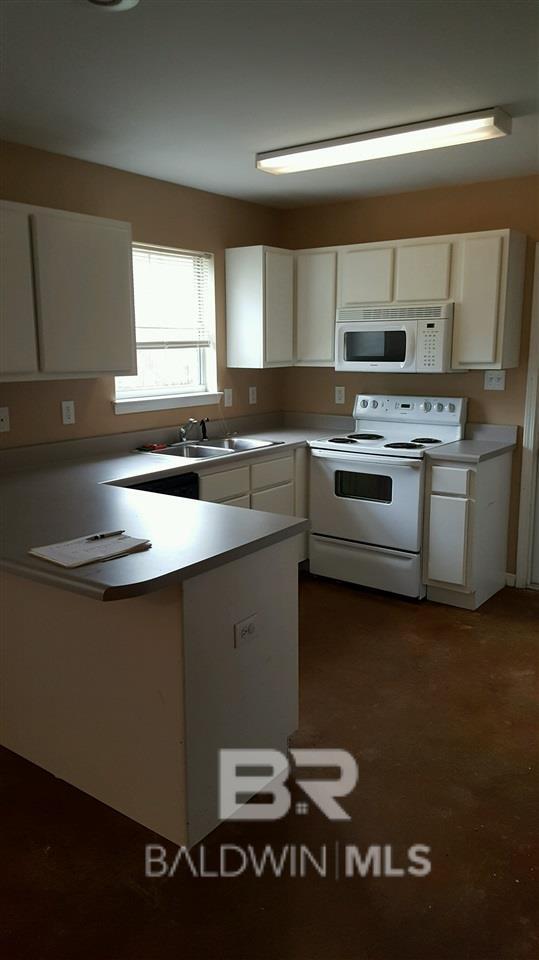 Photo - 18390 W Hammond St