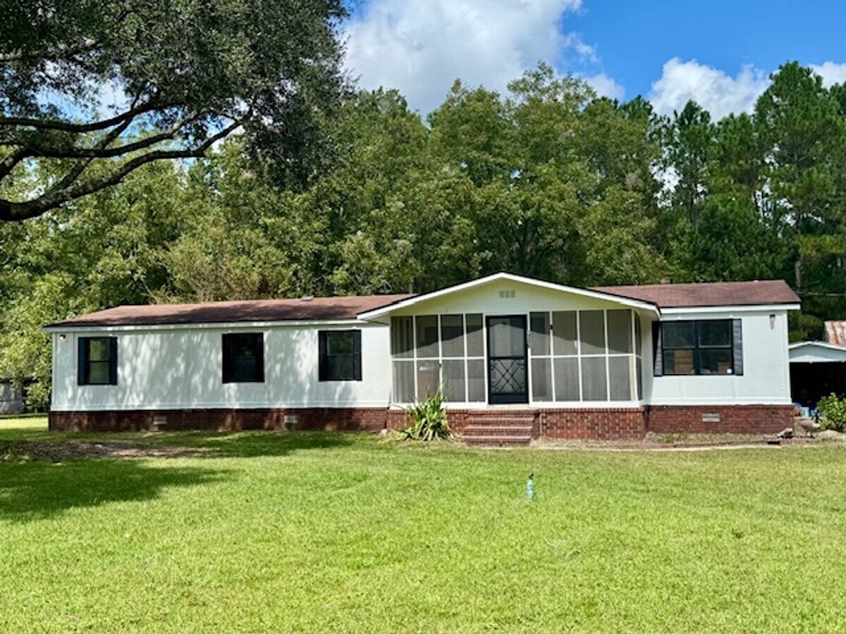 Photo - FOR RENT