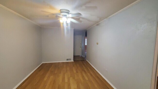 3 bedroom Garland home - 3 bedroom Garland home
