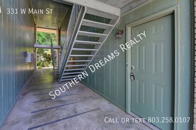 Photo - 331 W Main St