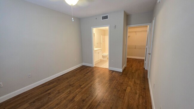 Photo - 5090 Fairways Cir