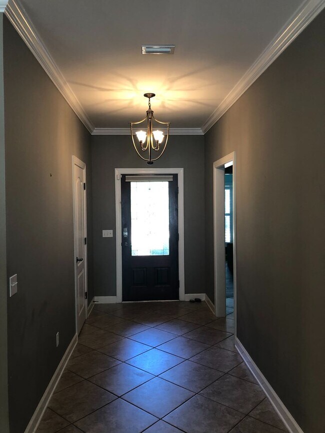 Tartan Pines Subdivision!! Screened In Sal... Rental House Rental in