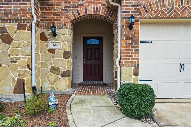 Photo - 660 Payton Way