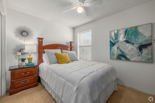 2BR, 1BA - 700SF - Primary Bedroom - Salem Park