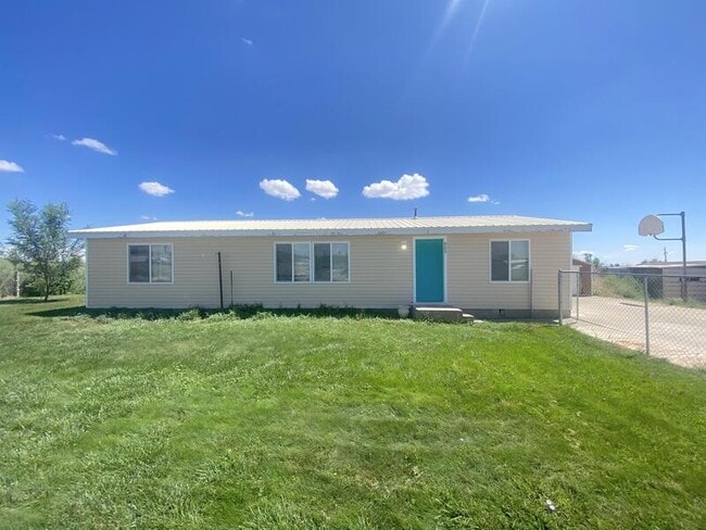 Building Photo - 853 S 200 E