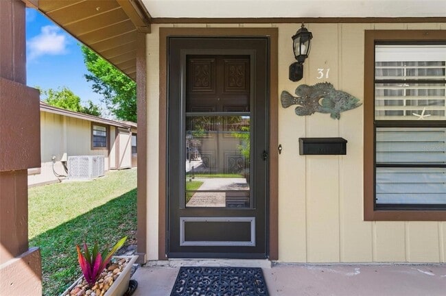 Building Photo - 1980 Tahitian Pl