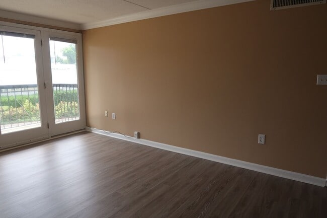 Photo - $1600 per month - 2 Bedroom/2 baths - Sullin's Ridge Condominiums - AVAILABLE FOR FALL 2026! Unidad 204