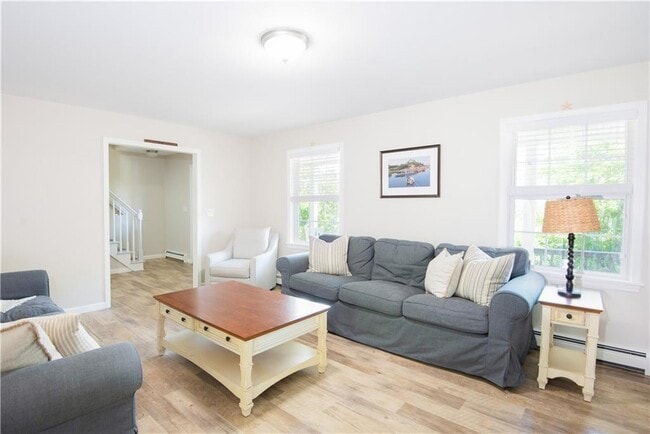 Photo - 663 Aquidneck Ave