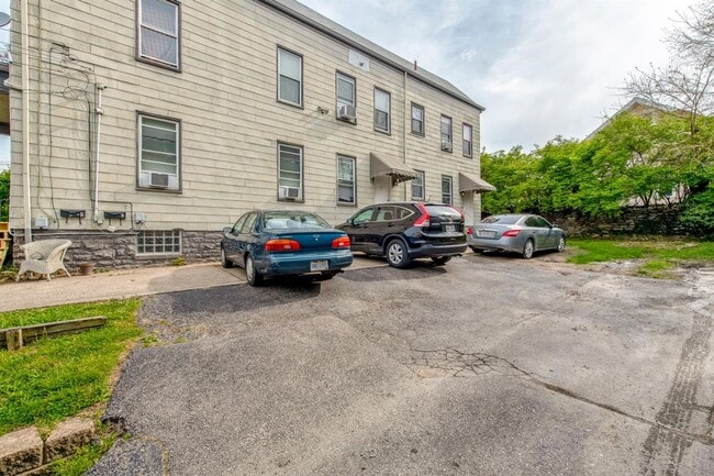 Photo - 2314 Victor St Unit Single Family