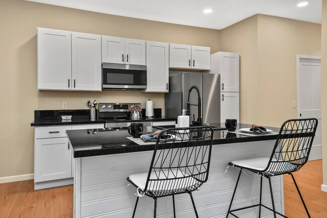 Photo - 1220 E Pacific St Unidad 7a