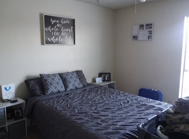 Photo - 2001 Amy Sue Dr