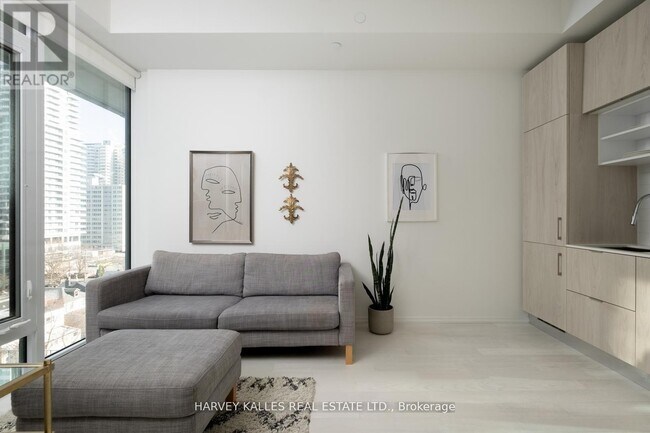 Photo - 8 Hillsdale Ave E Unité 941