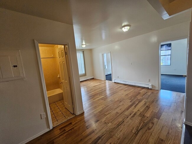 Photo - 1167 Willmohr St Unidad 2F