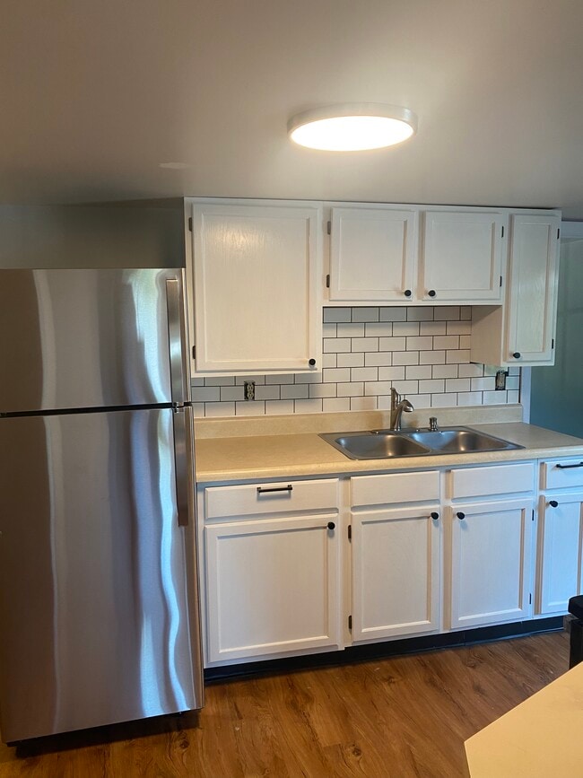 51 Chase St Unit 2