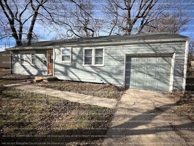 Building Photo - 3416 S Overton Ave