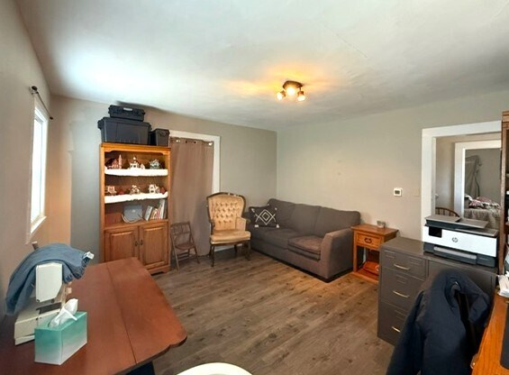 Photo - 200 W 5th Ave