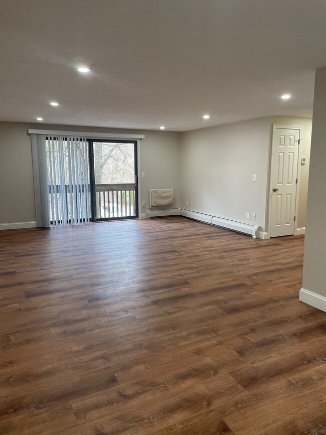 Bainbridge Apartment Homes