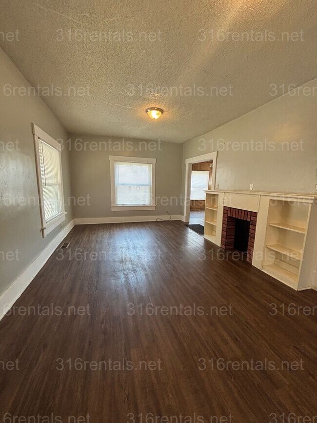 Photo - Three bedroom one bath freshly painted house available NOW!