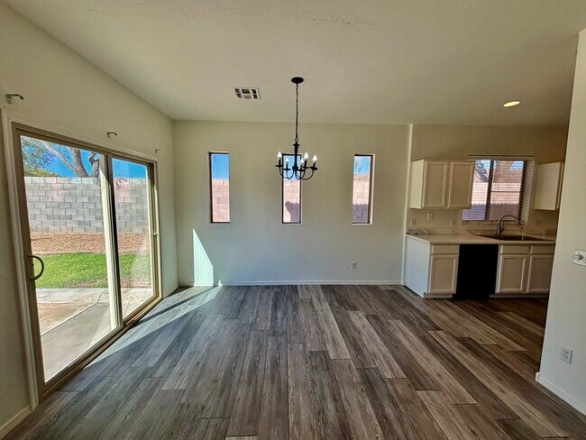 Photo - 3018 W Sands Dr