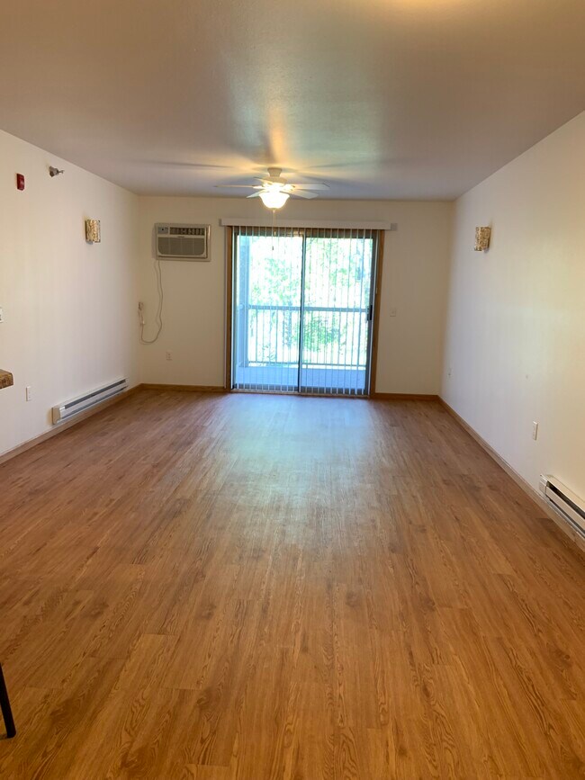 Photo - 3636 Calvert Rd Unidad 402