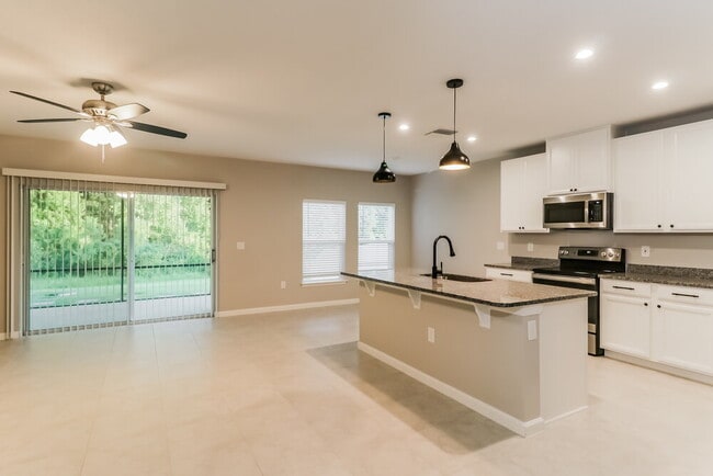 Photo - 18588 Hunters Meadow Walk